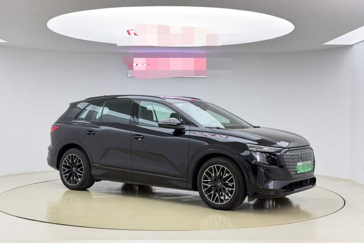 Used Audi Q5 e-tron 2023 40 e-tron Starry Edition Mecha Kit
