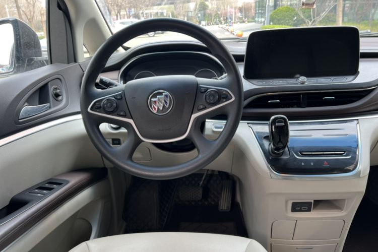 Used Buick GL8 2023 Land Executive Class Smart Enjoyment Model