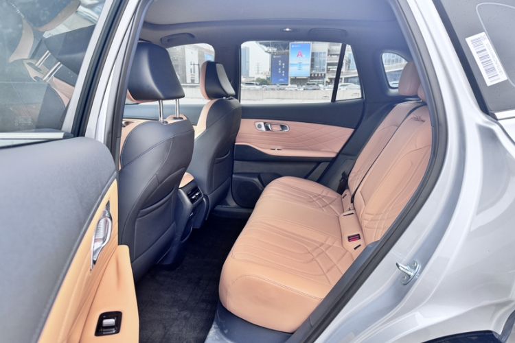 Used Geely Galaxy Xingjian 7 EM-i 2025 120km Exploration+ Version Interior 2