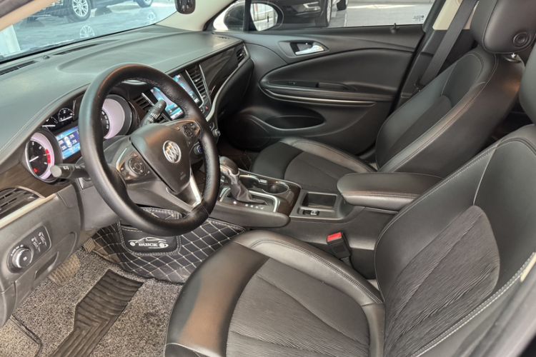 Used Buick Verano 2019 Sedan 20T Dual-Clutch Leading Model Interior 6