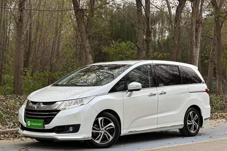 Used Honda Odyssey 2015 Revised Version 2.4L Supreme Edition

