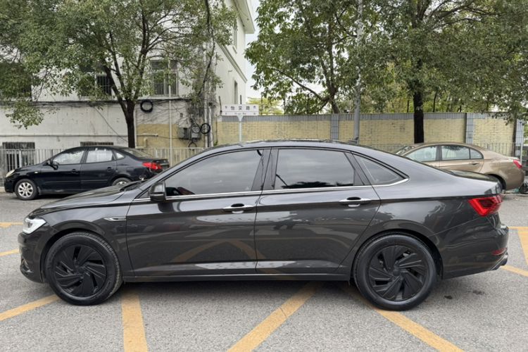 Used Volkswagen Sagitar 2022 280TSI DSG Flyover Edition
