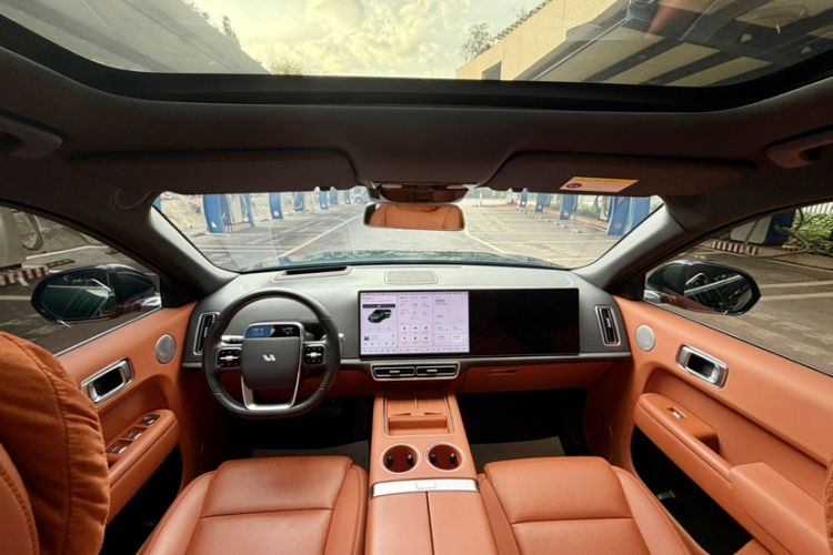 Used Li Auto L8 2024 Pro Model Interior 2