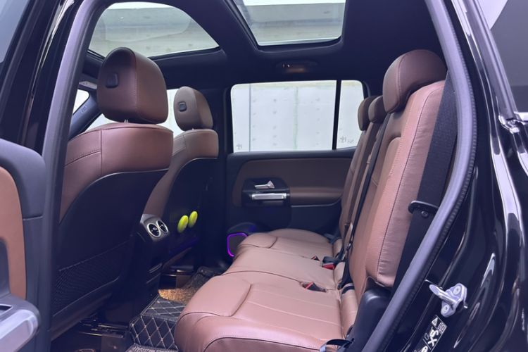 Used Mercedes-Benz GLB 2023 GLB 220 Fashion Model Interior 2