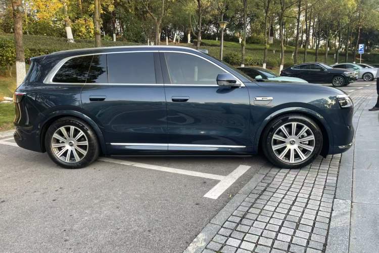 Used Hima AITO M8 2025 Model, Pure Electric Max+ Six-Seat Long-Range Version
