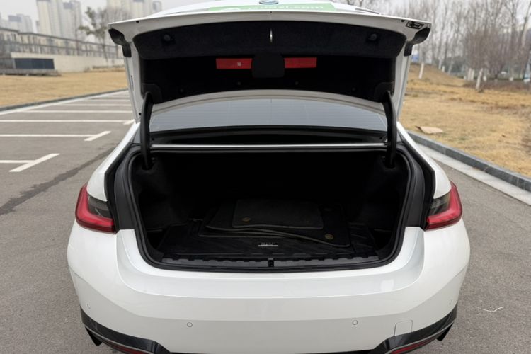 Used BMW i3 2024 eDrive 35 L