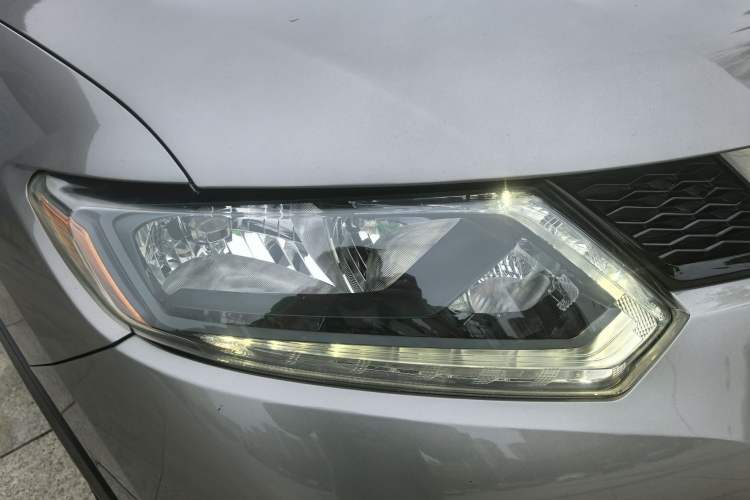 Used Nissan X-Trail 2014 2.0L CVT Smart Edition 2WD Exterior 3