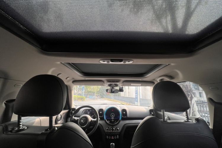 Used MINI Countryman 2021 1.5T COOPER ALL4 Laguna Blue Limited Edition Headliner