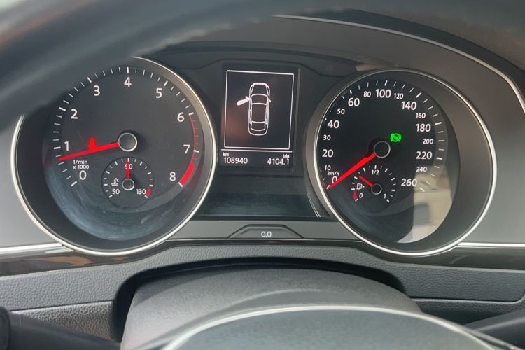 Used Volkswagen Magotan 2018 330TSI DSG Advanced Model
