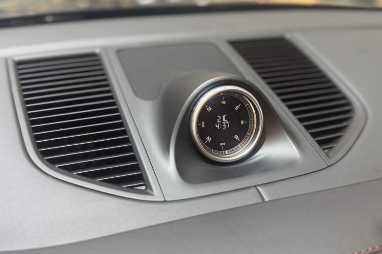 Used Porsche Macan 2018 Macan 2.0T Exterior 5