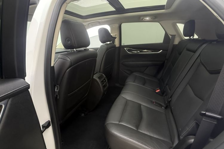 Used Cadillac XT5 2016 25T Luxury Model