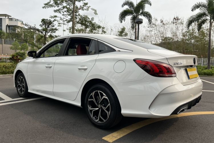 Used MG 5 2023 180 DVVT CVT Luxury Edition Exterior 2