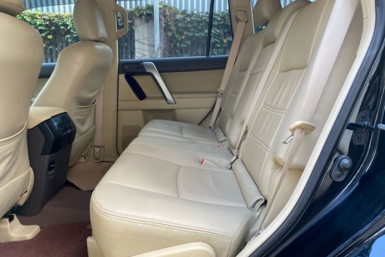 Used Toyota Prado 2014 2.7L Middle East Version Parallel Import Interior 2