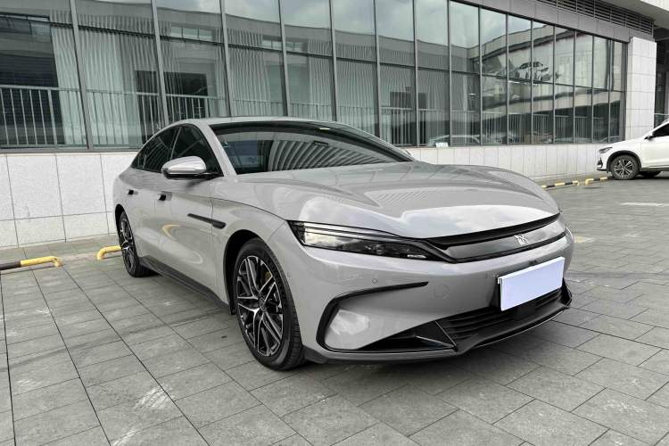 Used BYD Han 2025 EV Intelligent Driving Version 701KM Prestige Model
