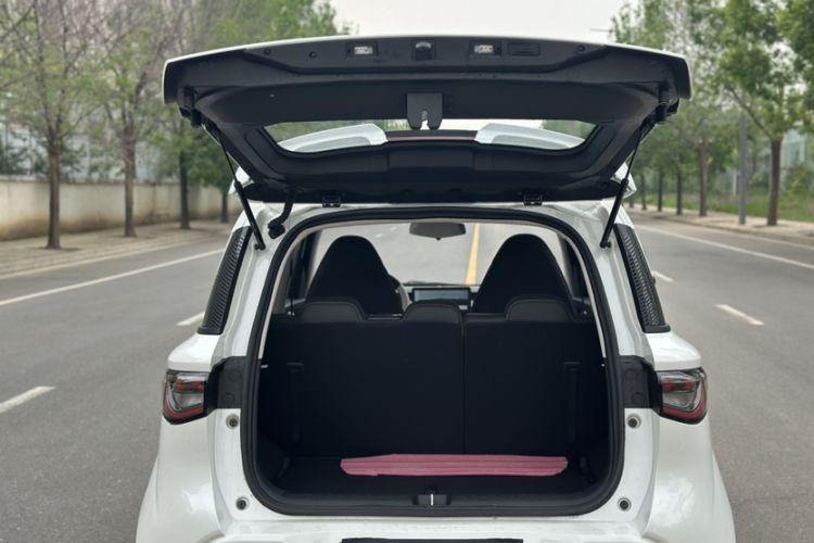 Used Chery QQ Domi 2025 Model 305km Comfort Edition Interior 6