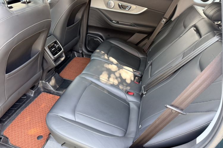 Used Chery Tiggo 8 PRO 2022 290T Two-Wheel Drive Sky Dome Edition 5 Seats Interior 3