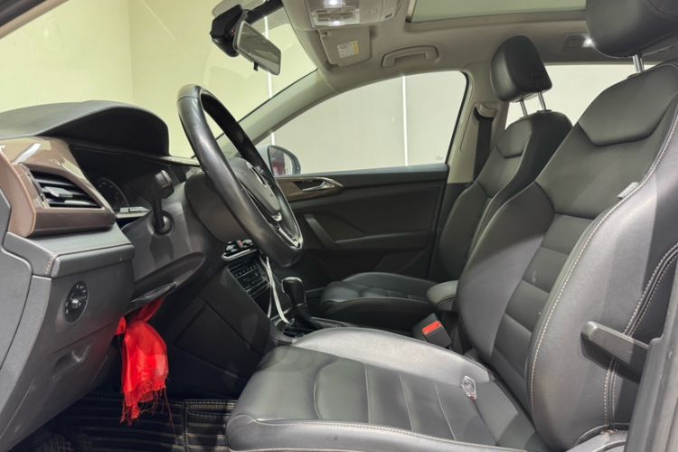 Used Volkswagen Tharu 2021 280TSI Two-Wheel-Drive Luxury Edition
