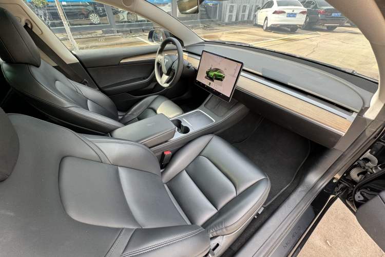 Used Tesla Model 3 2021 Revised Version II – Performance High-Performance All-Wheel-Drive Edition
