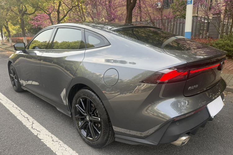 Used CHANGAN UNI-V 2022 1.5T Prestige Version Exterior 7