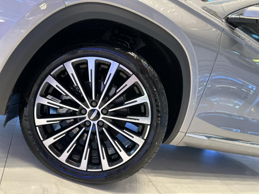 Geely Auto Monjaro L 2025 Dongfang Yao 2.0TD Automatic Lanxing Edition — снимка 17