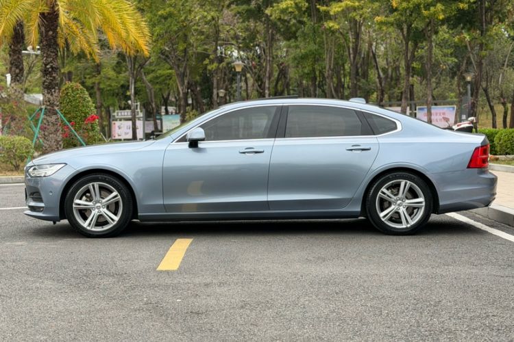 Used Volvo S90 2018 T4 Zhiyuan Edition