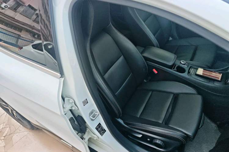 Used Mercedes-Benz GLA 2016 GLA 200 Fashion Model