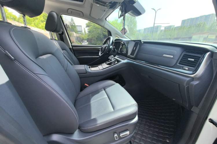 Used GAC Trumpchi M8 2021 Master Series 390T Ultimate Edition Interior 8