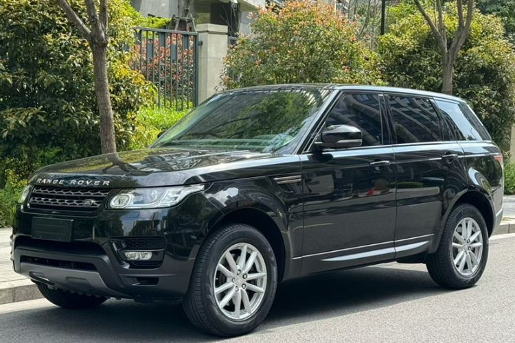 Used Land Rover Range Sport 2017 3.0 SC V6 SE Exterior 2