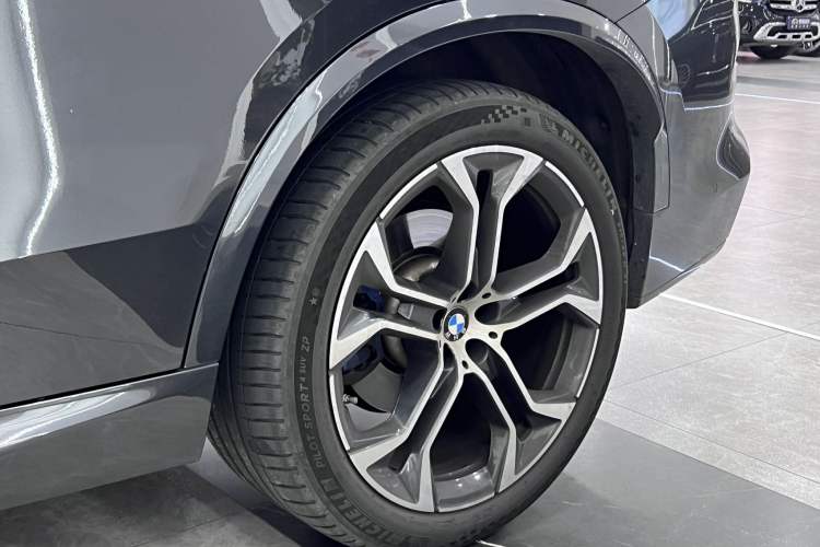 Used BMW X5 2022 Restyled xDrive 40Li Luxury Edition M Sport Package
