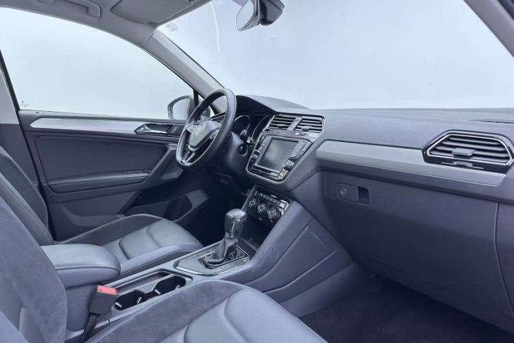 Used Volkswagen Tiguan L 2017 330TSI Automatic Two-Wheel Drive Luxury Edition