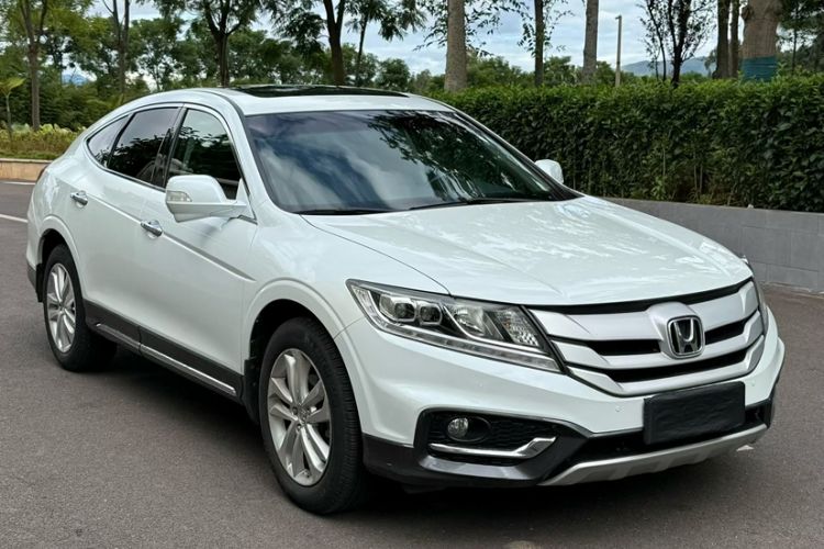 Used Honda Crosstour 2014 2.4L Luxury Edition