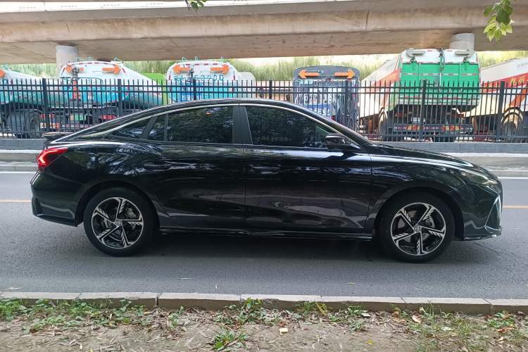 Used MG 5 Scorpio 2022 1.5T Luxury Edition