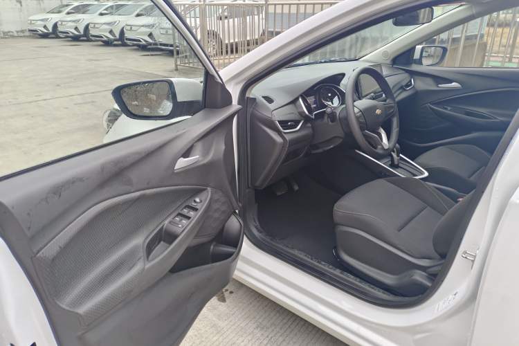 Used Chevrolet Cavalier 2022 325T Automatic Enjoyment Edition