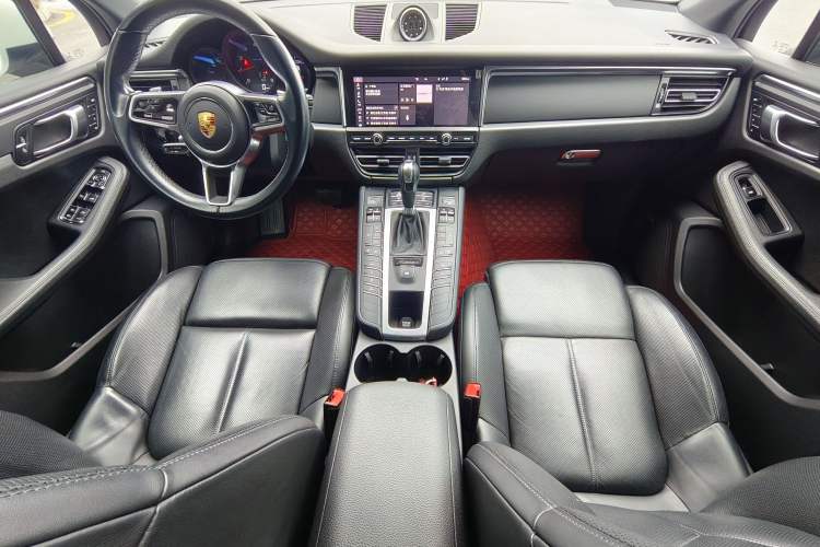 Used Porsche Macan 2021 Macan 2.0T Interior 2
