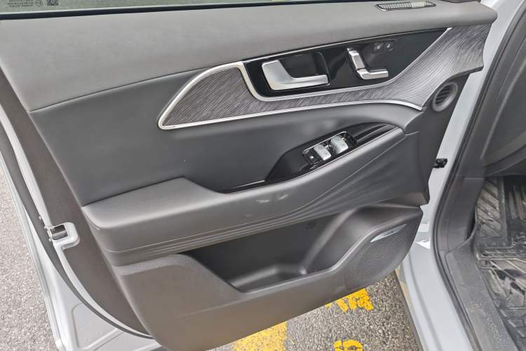 Used Chery Fengyun T9 2025 120 Long-Range Luxury Version 7 Seats Lithium Iron Phosphate