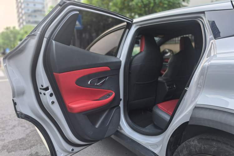 Used CHANGAN UNI-T 2020 1.5T Prestige Version Interior 4