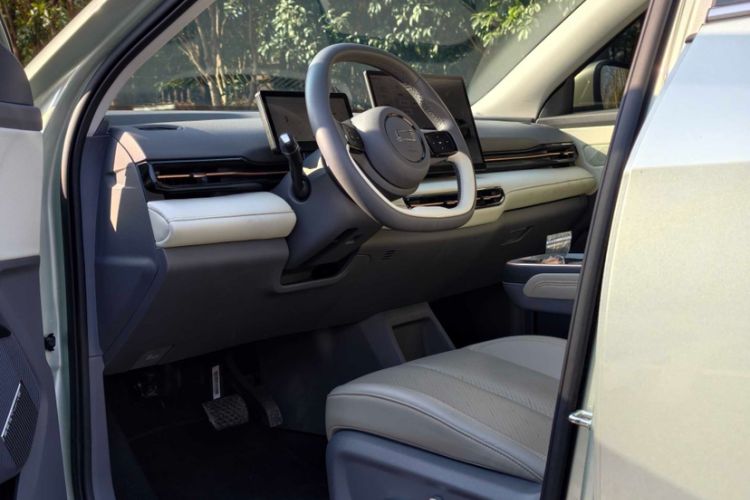 Used Bestune Yueyi 03 2025 565km Premium Edition