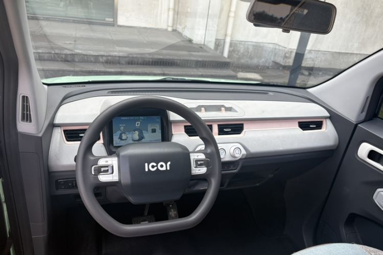 Used Chery QQ Ice Cream 2022 170km Sundae Phosphate Lithium-Ion