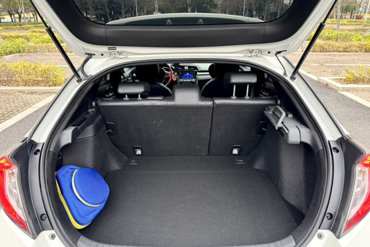 Used Honda Civic 2021 HATCHBACK 220TURBO CVT New Trendsetter