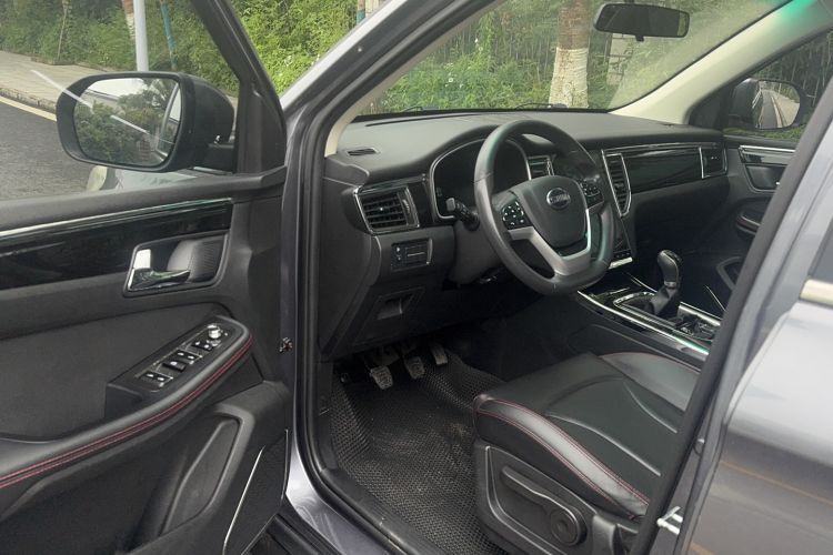 Used SWM G05 2019 2.0L Manual Luxury Edition
