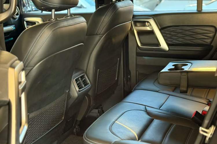 Used BAIC Off-Road BJ40 2023 2.0T Automatic Four-Wheel Drive Urban Hunter Edition Chivalrous Type
