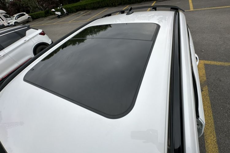 Used Haval H6S 2022 2.0T Two-Wheel Drive ZhiRun Version Roof