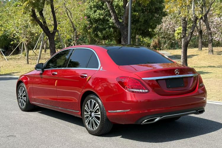 Used Mercedes-Benz C-Class 2016 C 200 L
