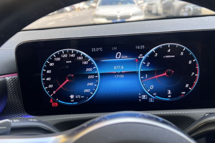 Used Mercedes-Benz A-Class 2022 Revised Version A 200 L Sport Sedan Fashionable Style Odometer Close Up