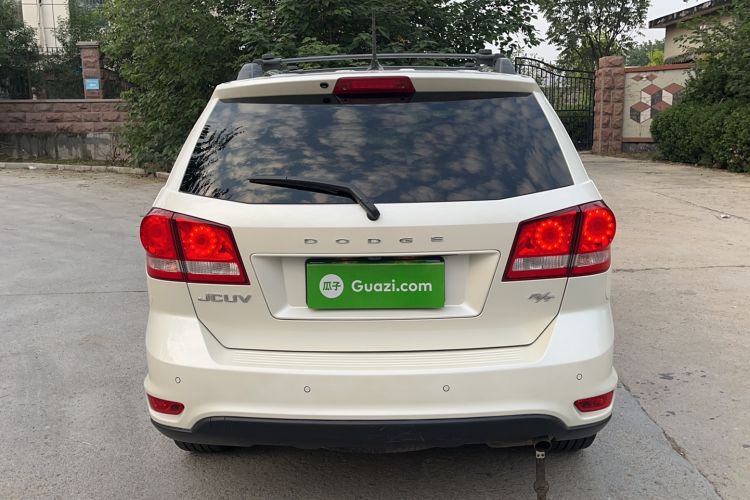 Used Dodge Journey 2013 2.4L Two-Wheel Drive Luxury Version