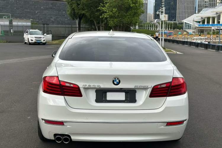 Used BMW 5 Series 2014 525Li Luxury Design Package