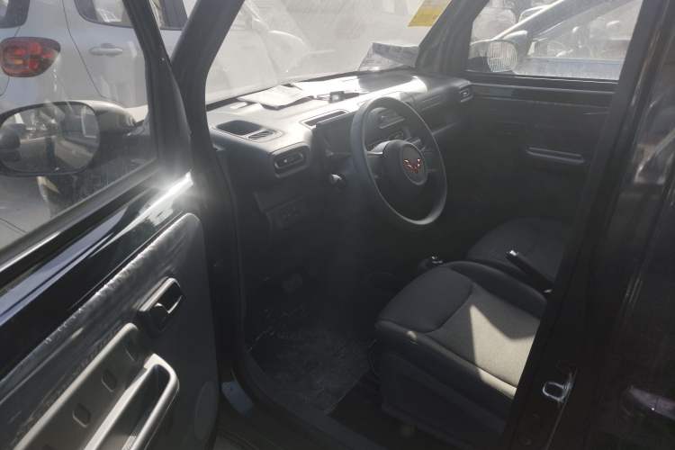 Used Wuling Zhiguang New Energy 2025 Comfort Model