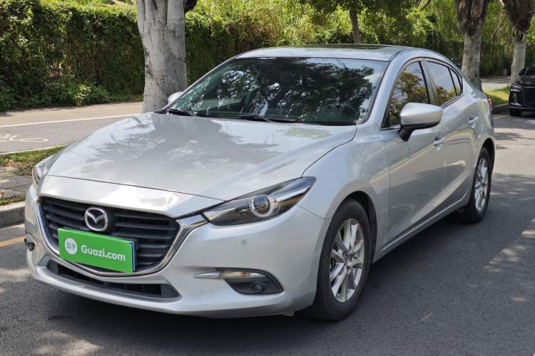 Used Mazda 3 Axela 2017 Sedan 1.5L Automatic Luxury Model China VI Standard
