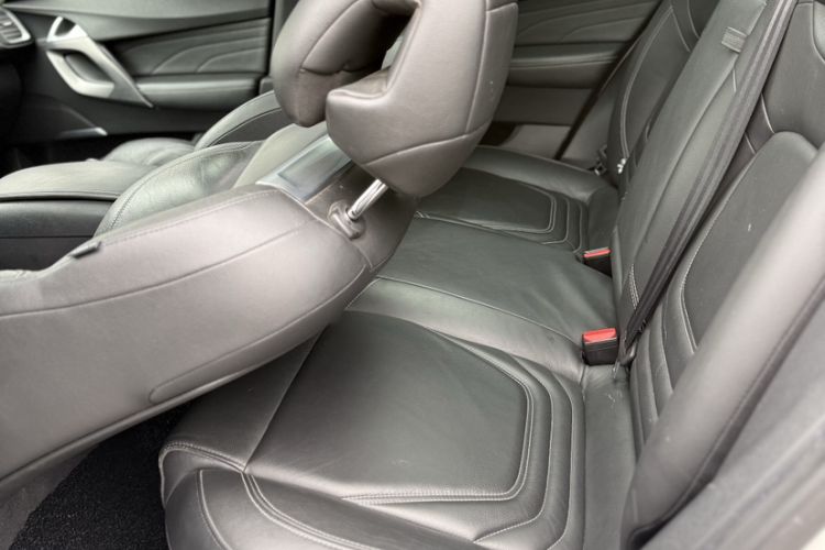 Used DS 5 2013 1.6T Elegant Edition THP200 Interior 4