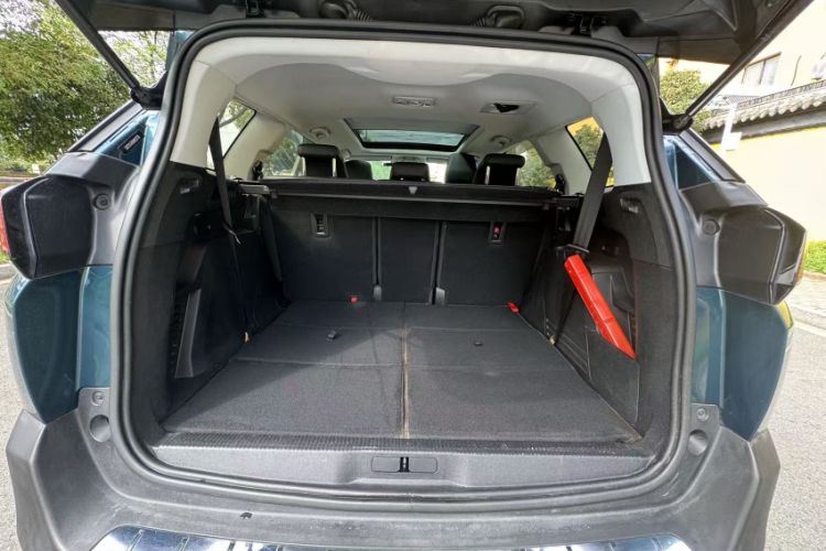 Used Peugeot 5008 2017 380THP 7-Seater Elite Edition